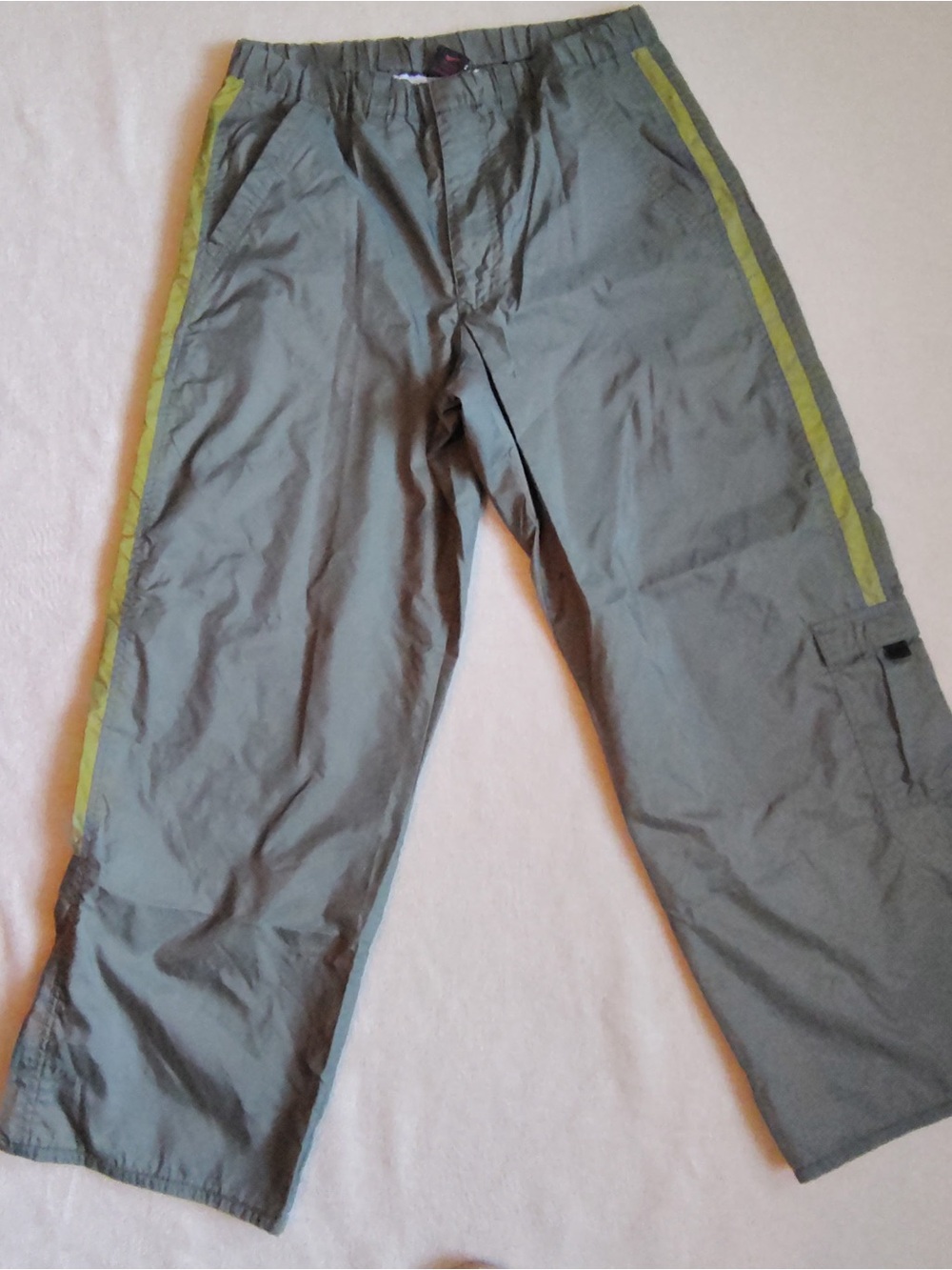 VTG Nike Nylon Cargo Track Pants Mens L Olive Green Wide Leg Baggy Ankle Zip